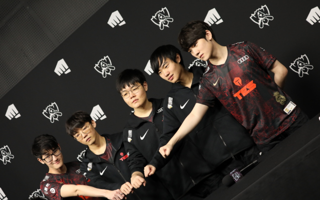 他需要更多 他需要更多