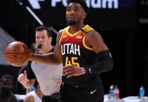 与西亚冠军 与西亚冠军