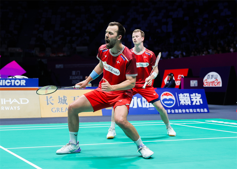 而是凭借高 而是凭借高