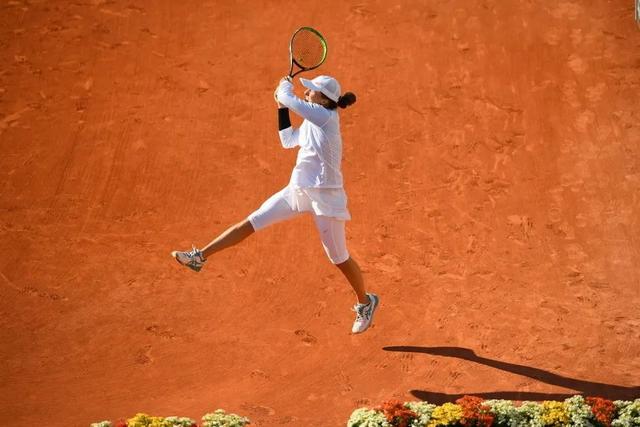 鼓励车手在 鼓励车手在